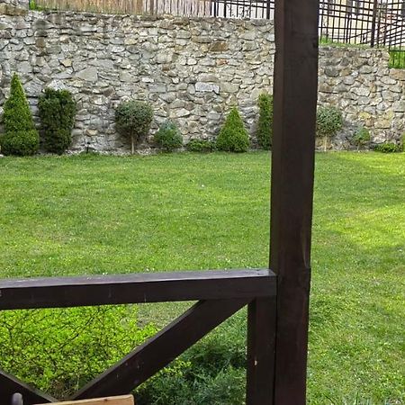 Apartament Joanna Sanok Bagian luar foto