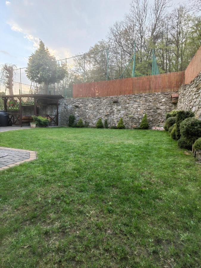 Apartament Joanna Sanok Bagian luar foto